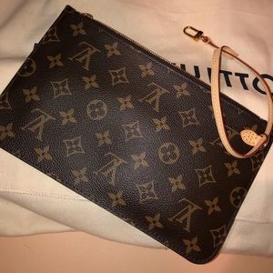 Louis Vuitton Neverfull MM Wristlet